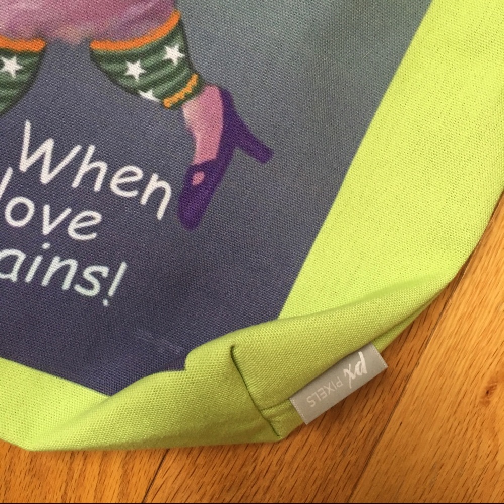Pixels Beautiful Rains Love Tote - Picture 3 of 3